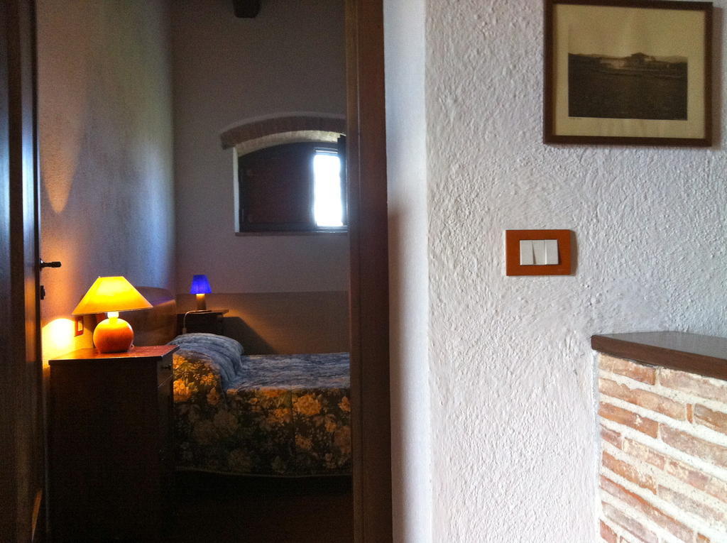 Hostal Residenza d'Epoca La Commenda Manciano Habitación foto